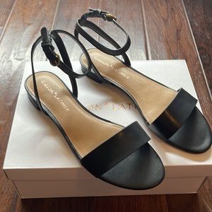 Gibson Larimer black sandals